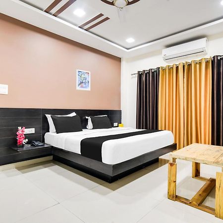 Super Collection O Indore Near Omax City 1 Kanadiya Экстерьер фото